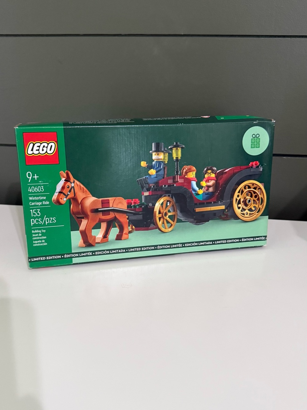LEGO Wintertime Carriage Ride - Black, Gold & Brown LIMITED EDITION 40603